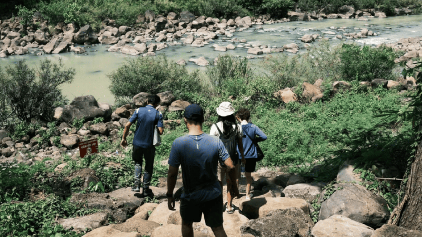 Thử Thách Vượt Thác Dray Nur – Gia Long: Đạp Xe, Trekking & Đi Bè